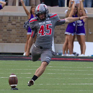 Fyfe Kicks off Against TCU