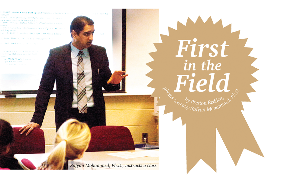 Sufyan Mohammed, Ph.D., instructs a class.