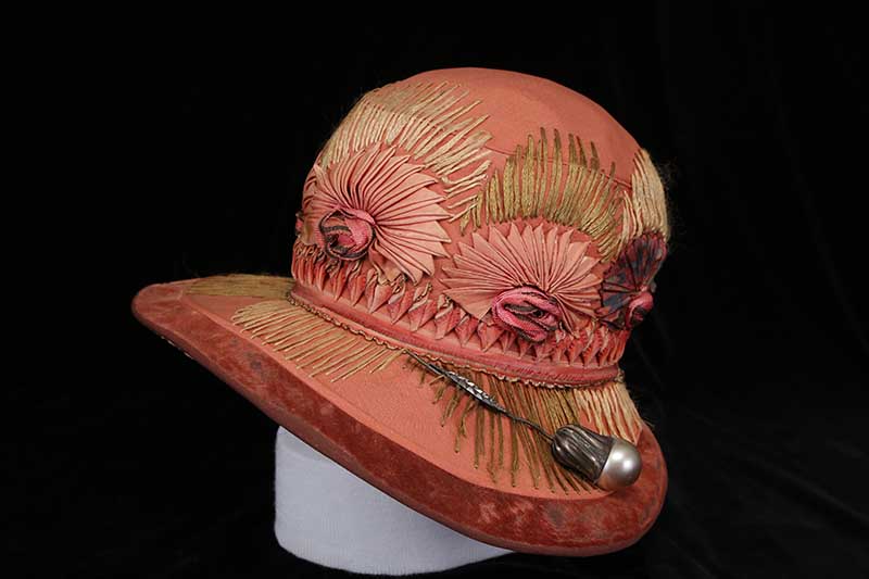Rose Crepe Velvet Hat worn by Mrs. E. D. Criddle of Denton, Texas, 1918, Gift of Mrs. Tom Masterson, TTU-H1964-083-050b.