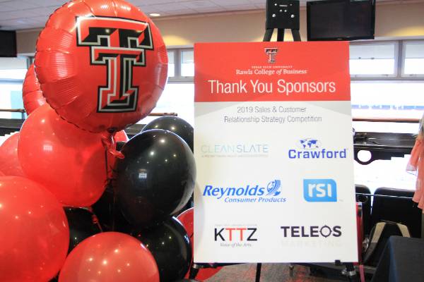 Thank you to sponsors sign and balloons