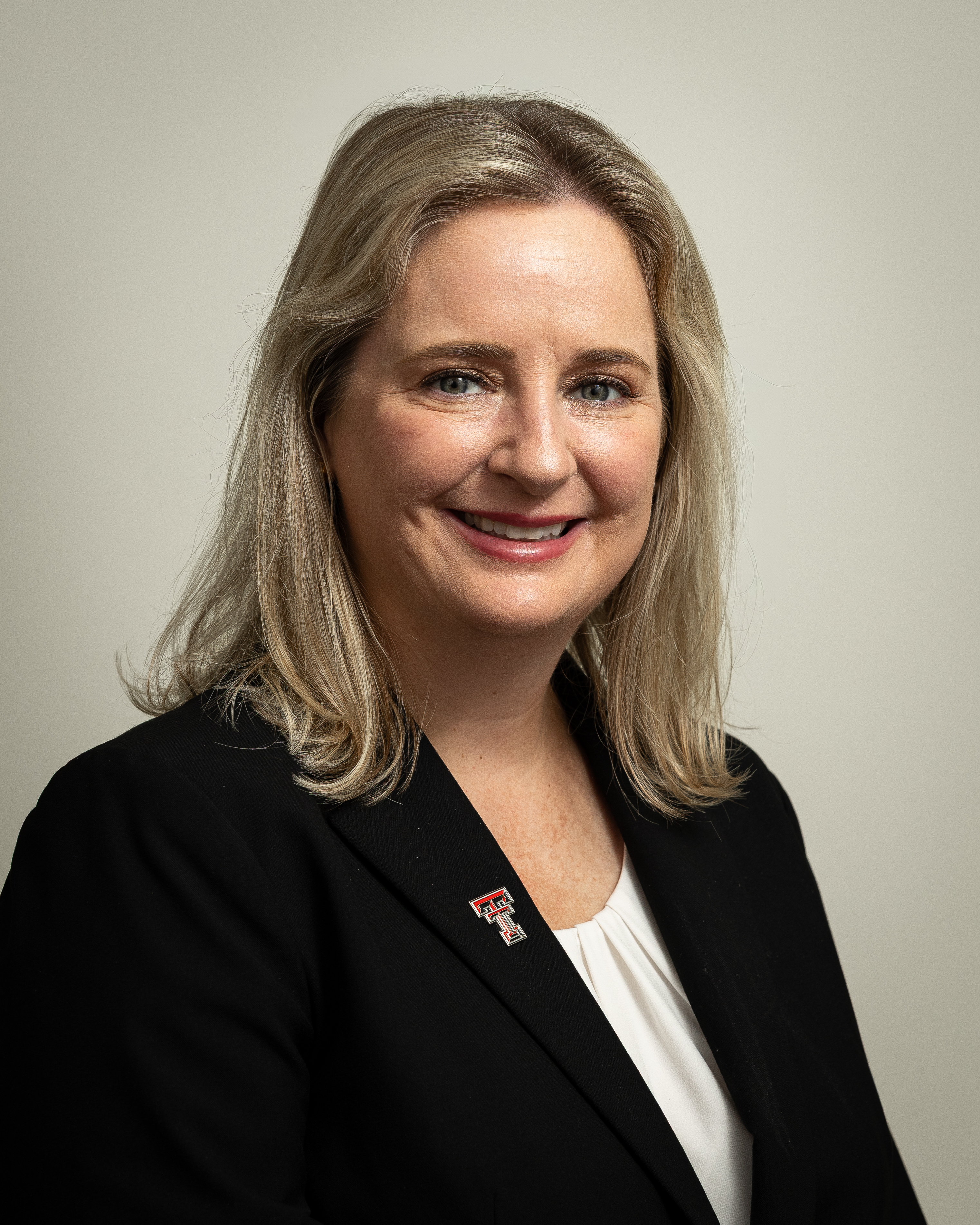 Jill Weller Headshot