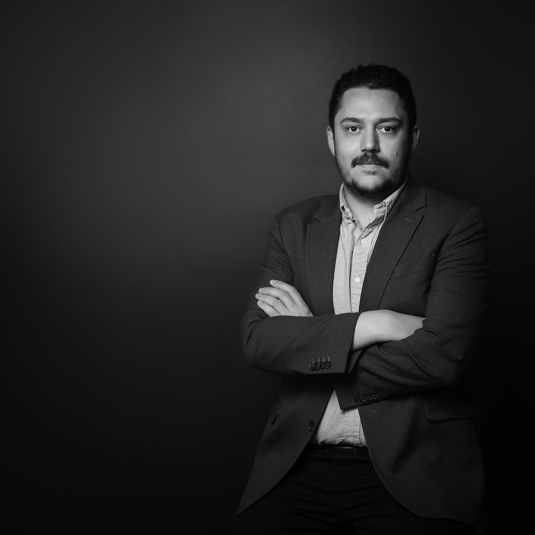 Portrait of Associate Professor Sina Mostafavi, taken Fall 2022.