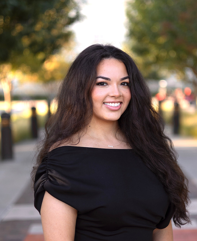portrait of Cassandra Martinez