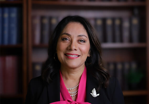 Portrait of Lisa Ramirez