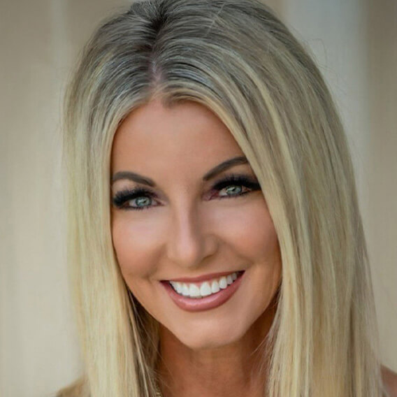 portrait of Kelly McFarland