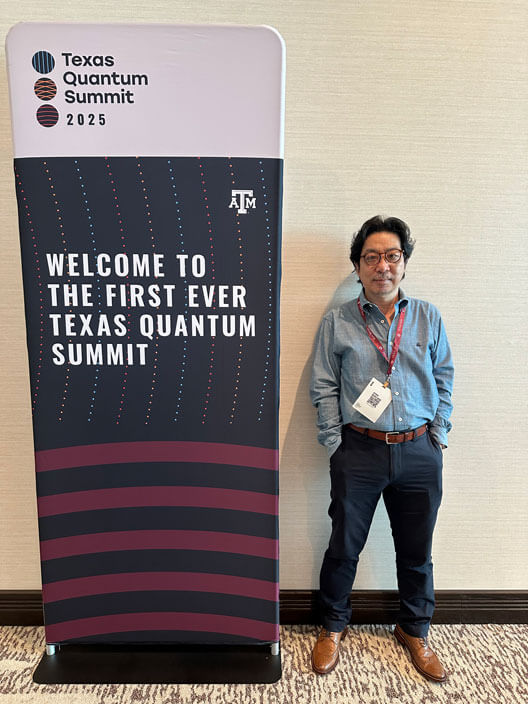Dr. Lee at the Quantum Summit