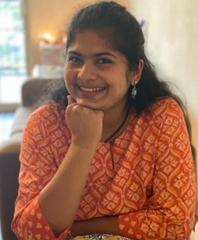Anisha Navlekar Anisha Navlekar
