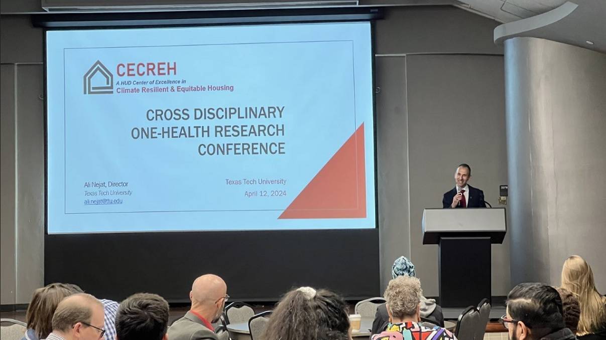 CECREH Director Ali Nejat Speaks at cross-disciplinary conference about one health research