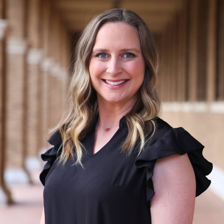 Headshot of Alyssa Mallow