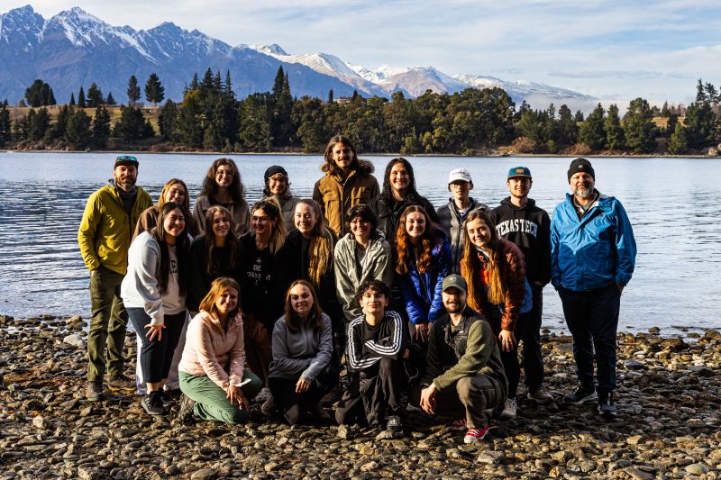 Class photo with Foster Peaslee in New Zealand