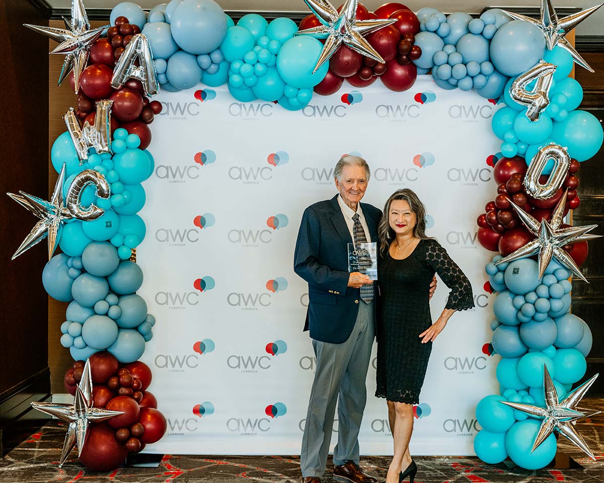 Dean Hudson, Dean Sha with Communicator of the Year Award