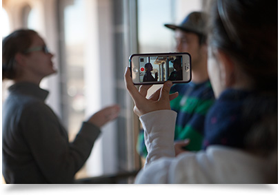 Storytelling by Smartphone Storytelling by Smartphone