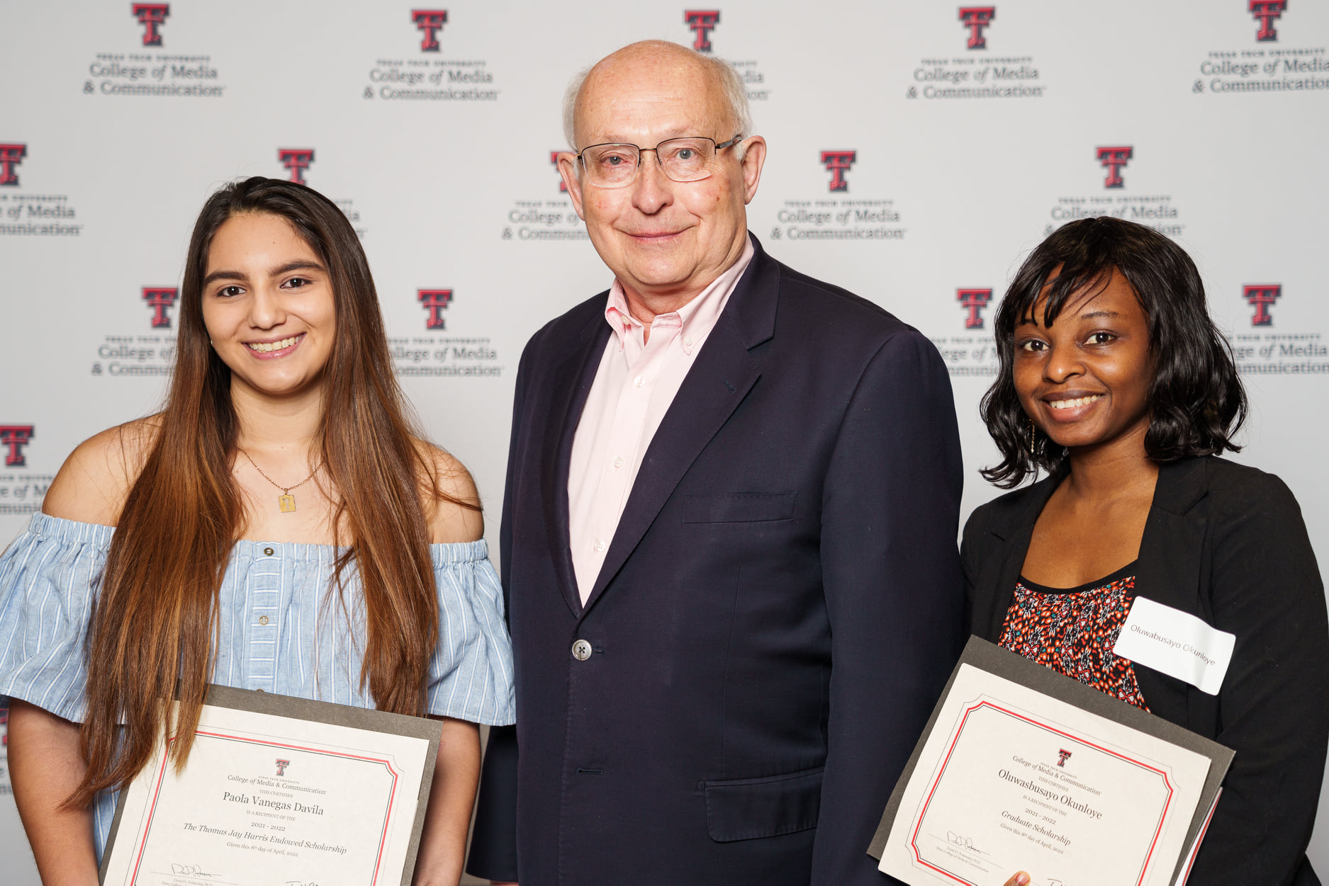 Scholarship recipeints with donors