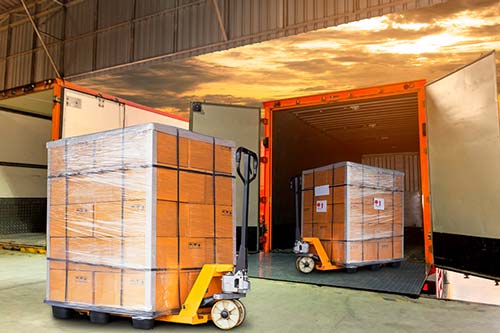 Warehouse - Loading Freight