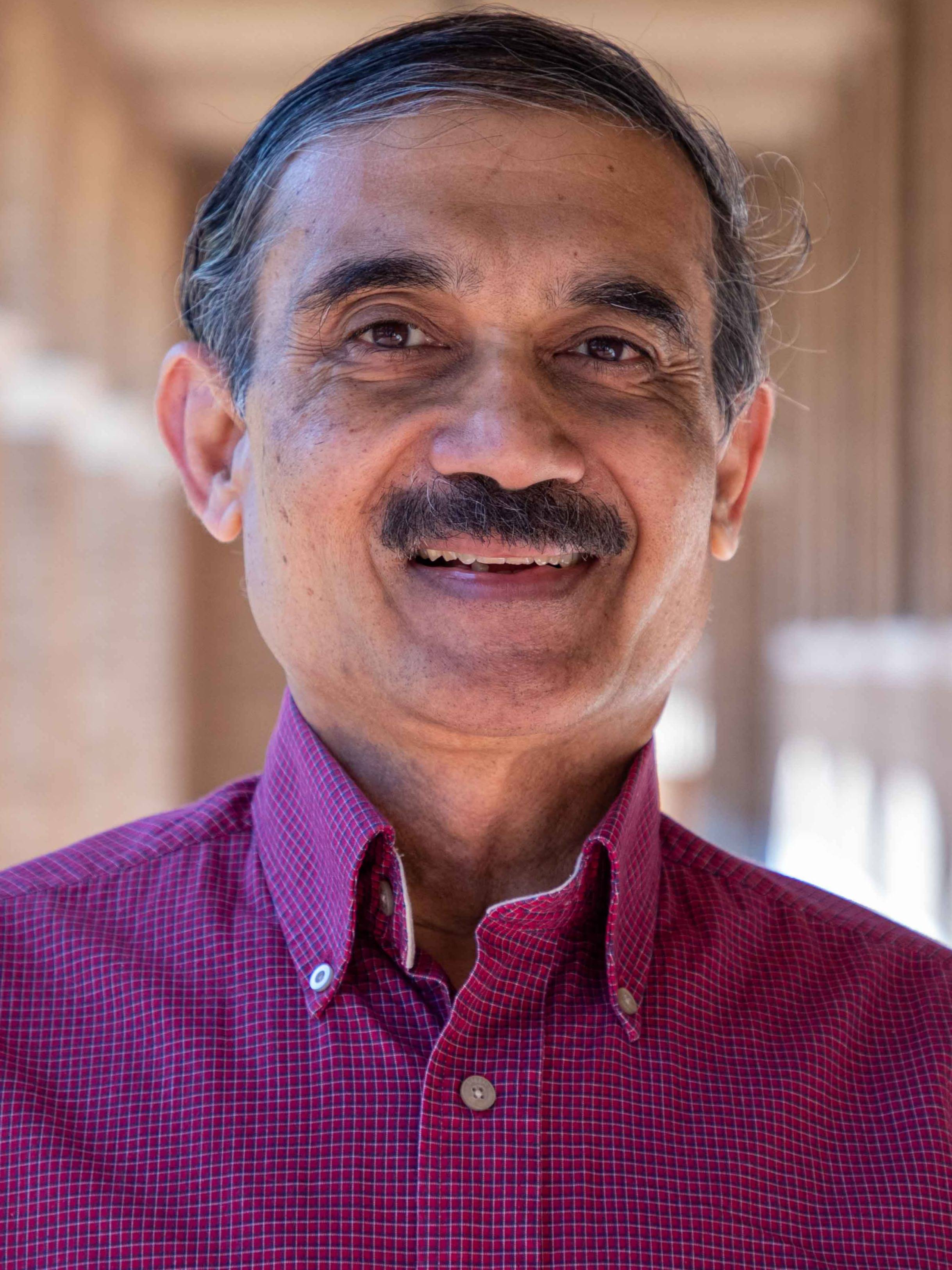Ravindra  Joshi
