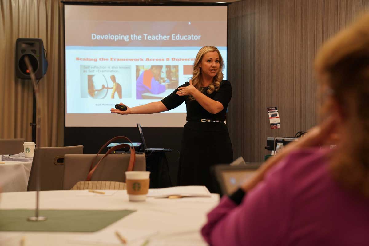 Sarah Beal teaching Developing the US Educator