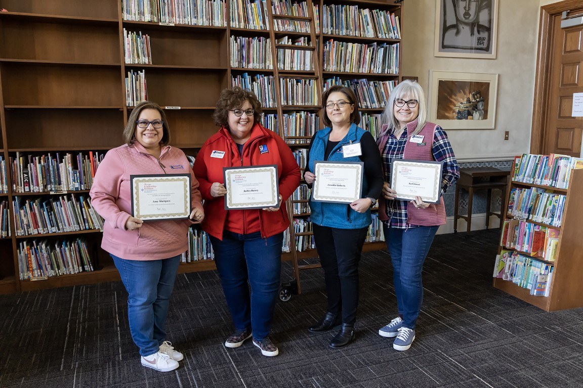 Group holding certificates 1