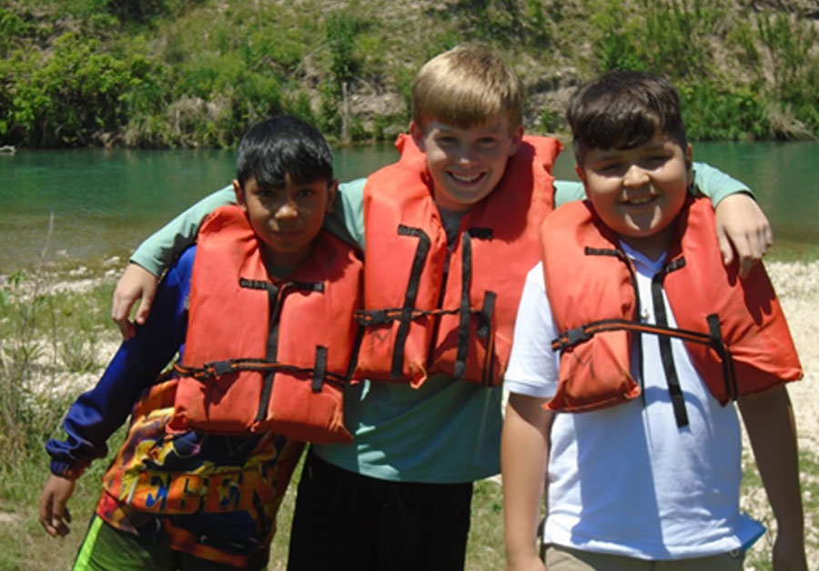 Hunt ISD students visit the Outdoor Learning Center.