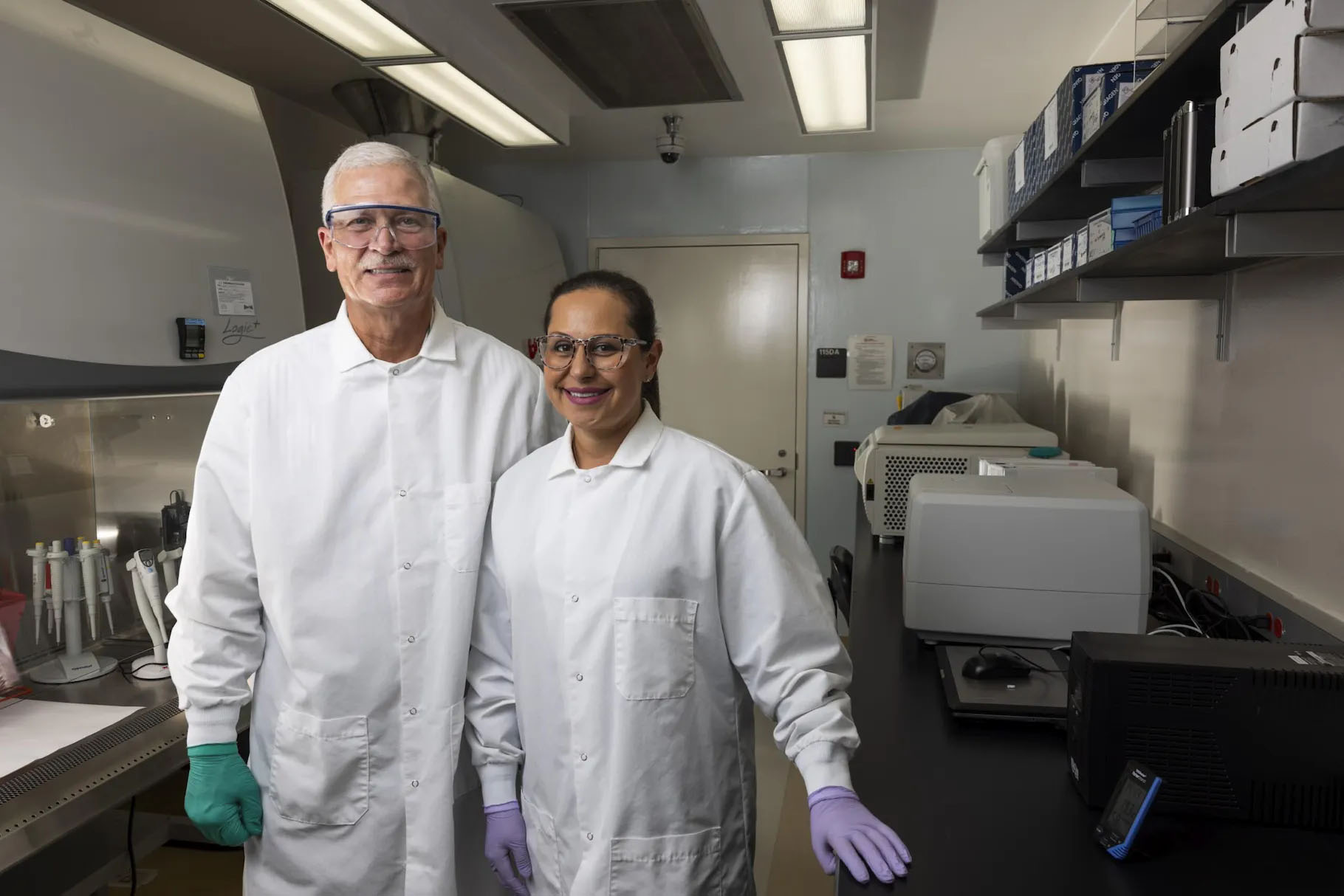 Presley and Reinoso-Webb in Lab