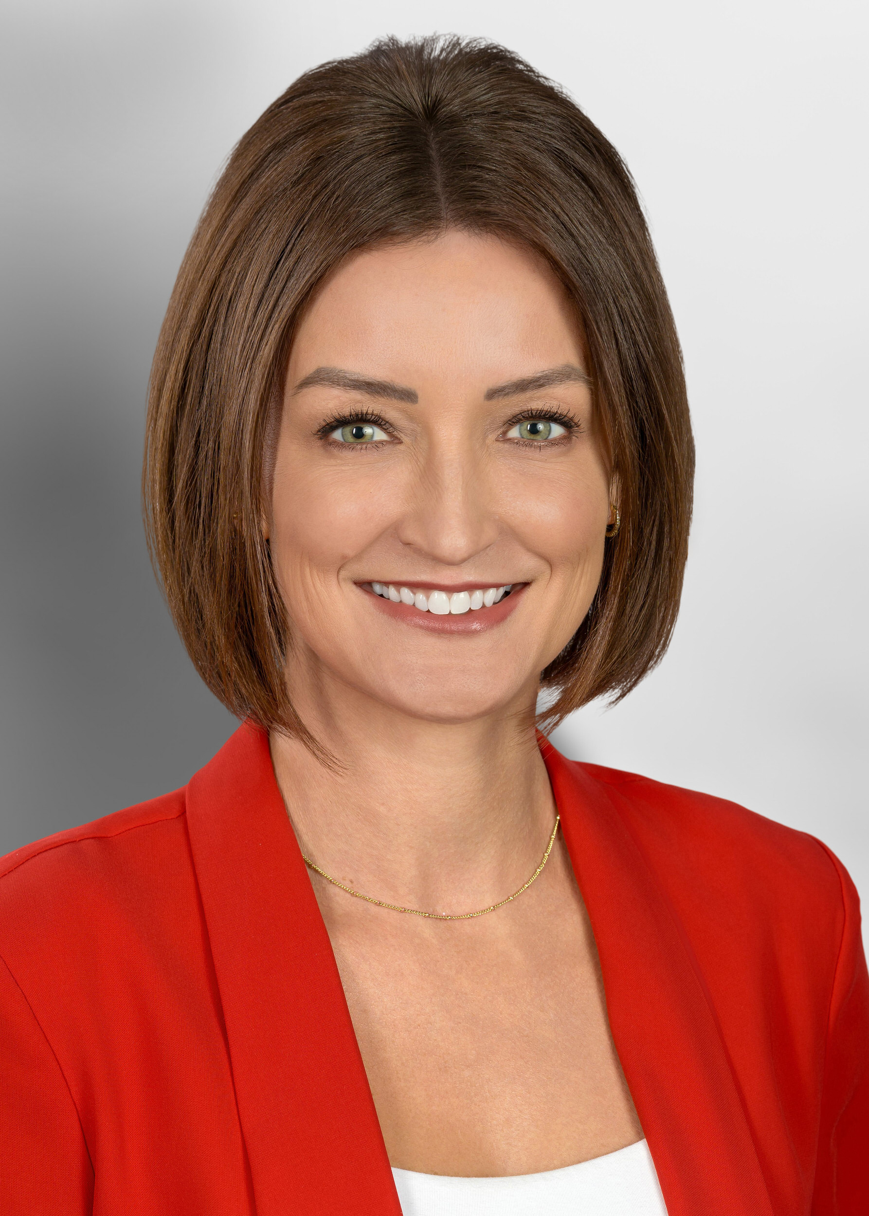 Adrienne Carnes Photo