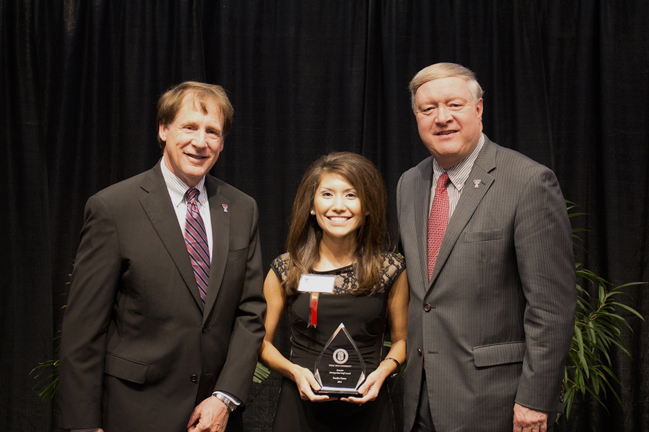 Distinguished Staff Awards 2014 Recipient Image: Sandra Garza-Human Resources 