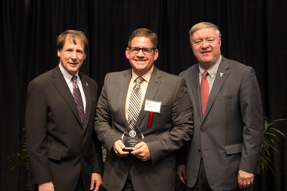 Distinguished Staff Awards 2014 Recipient Image: Don Moore - Operations Division Distinguished Staff Awards 2014 Recipient Image: Don Moore - Operations Division