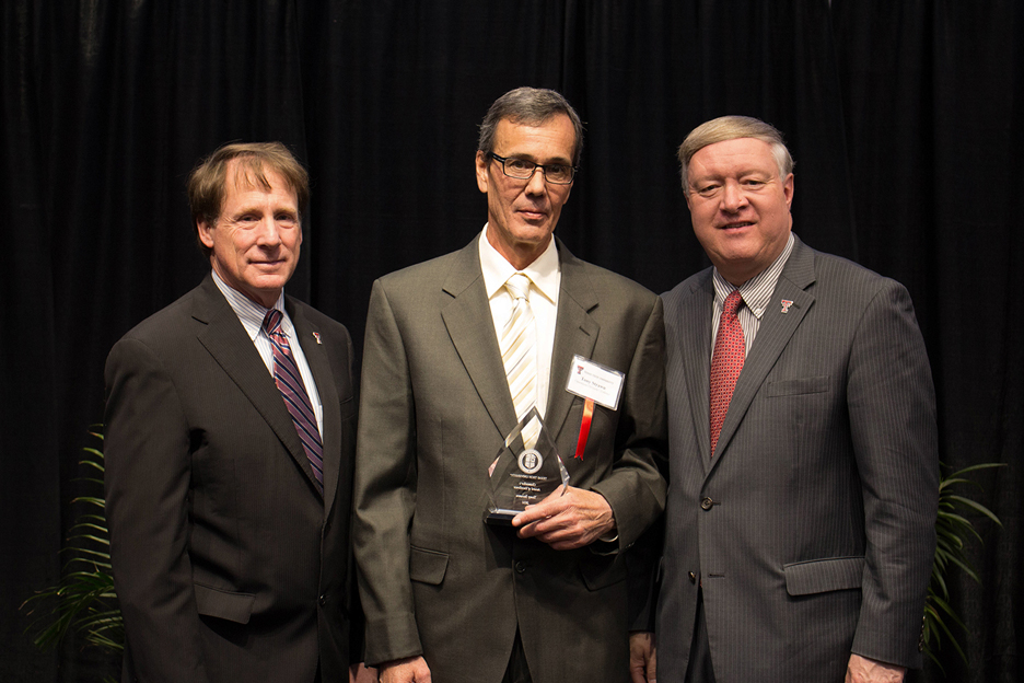 Distinguished Staff Awards 2014 Recipient Image: Tony Strawn - Operations Division