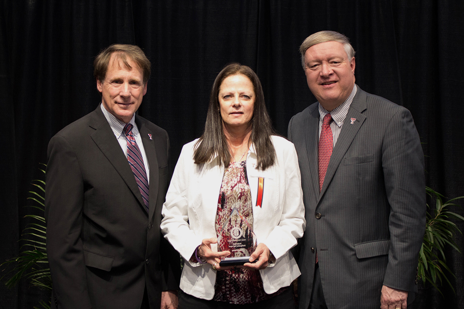 Distinguished Staff Awards 2014 Recipient Image: Diane Wholey - Athletics