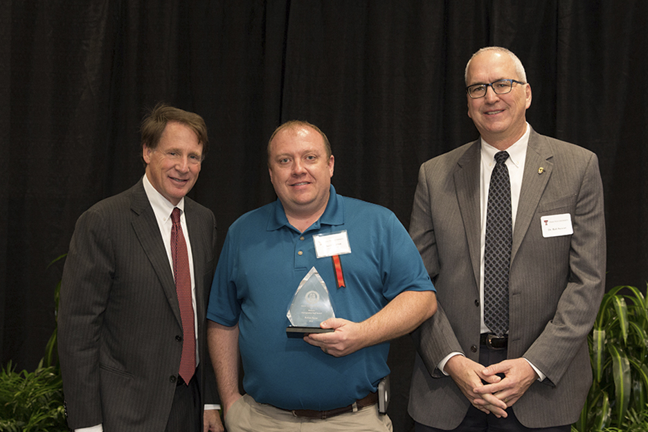 Image: Distinguished Staff Award - Matador Award Recipient: Robert Farrer - School of Music