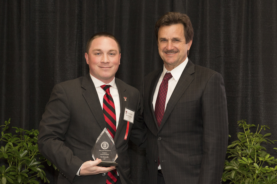 Distinguished Staff Awards 2017 Recipient Image:Ben Montecillo - Financial Aid Distinguished Staff Awards 2017 Recipient Image:Ben Montecillo - Financial Aid