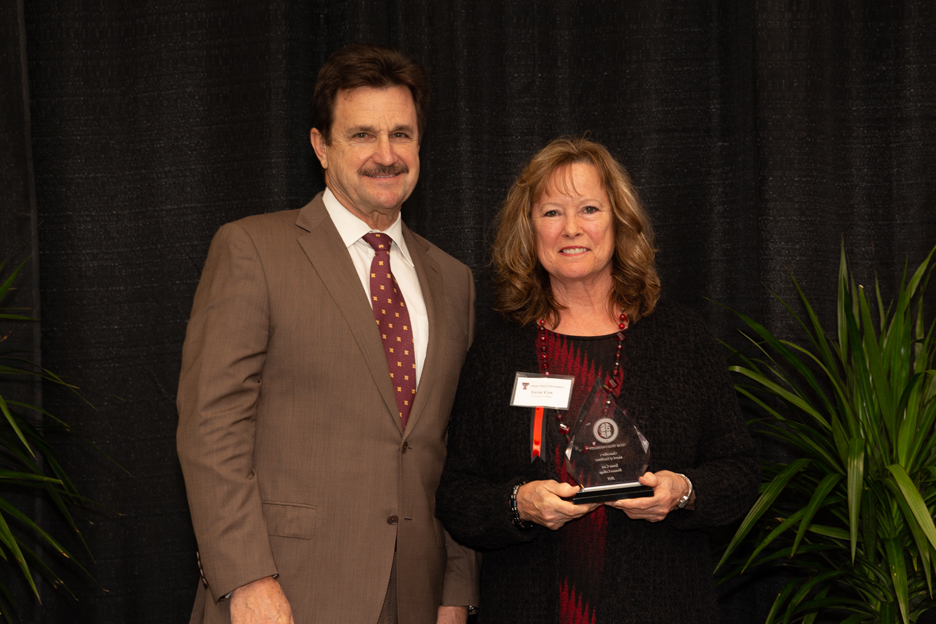 Distinguished Staff Awards 2019 Recipient Image: Irene Cox Honors College