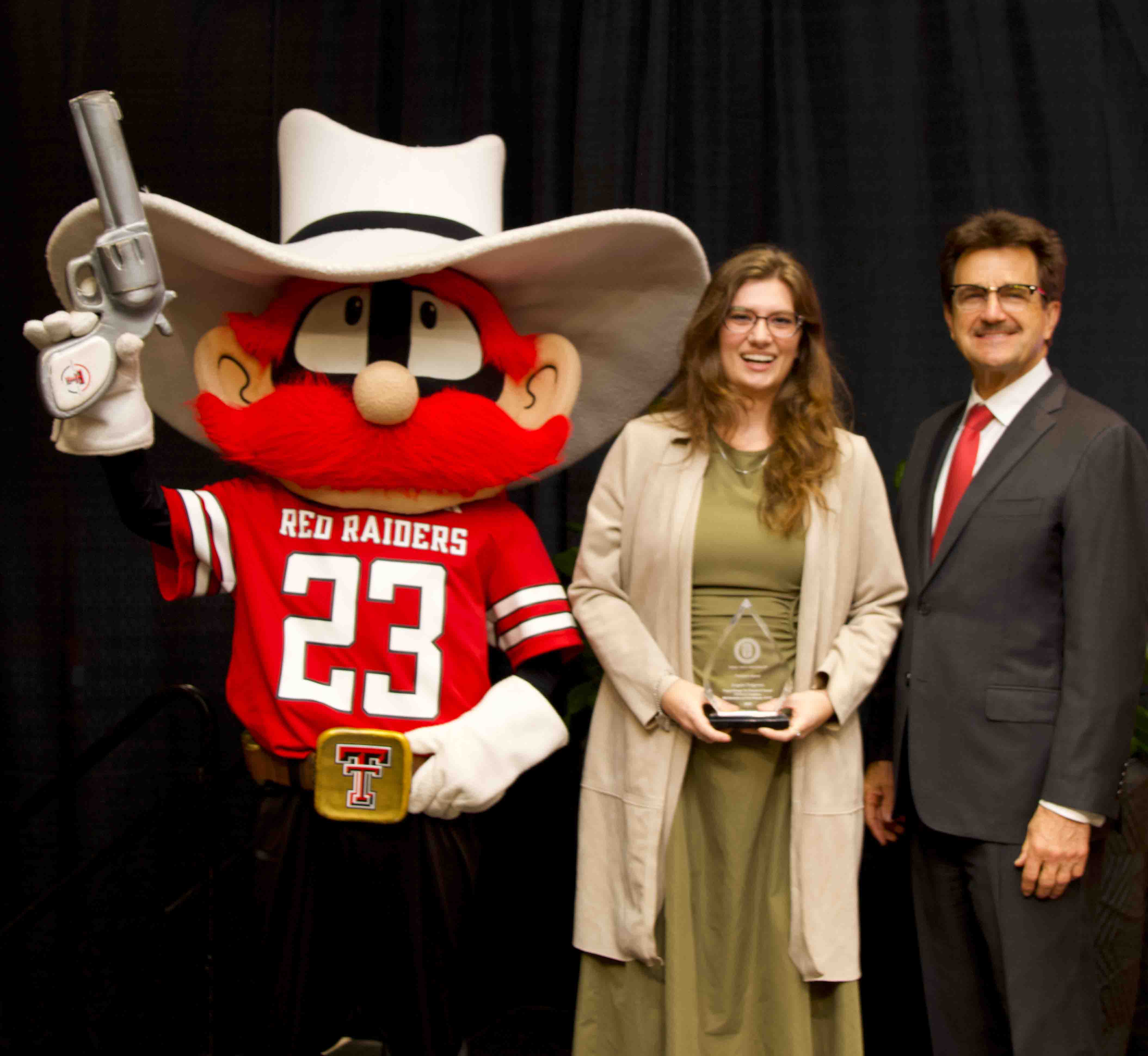 Distinguished Staff Awards 2023 Recipient Image: Cassandra Featherston Unit Manager