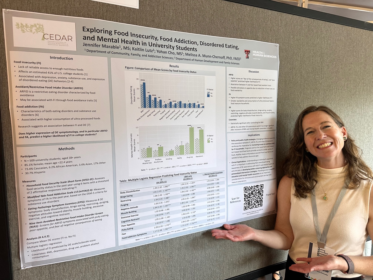 Jen next to EDRS poster