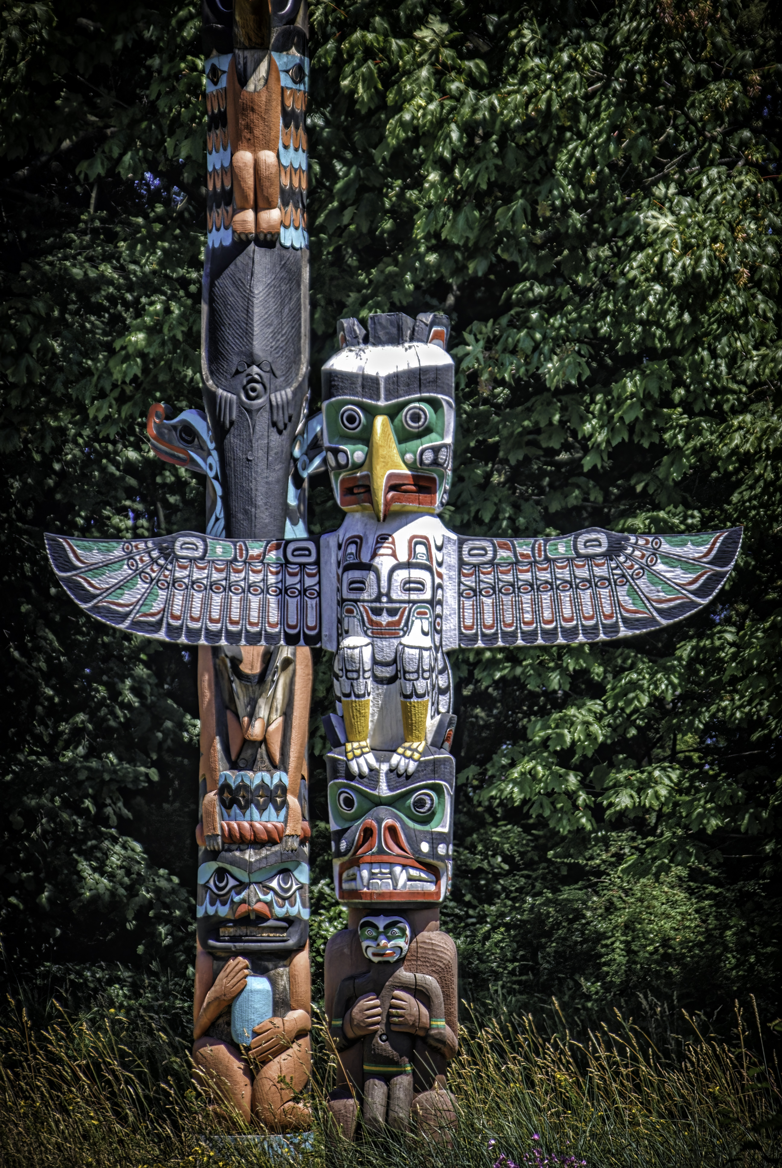 Sharon Mouser: Totems of Stanley Park - Vancouver, Canada