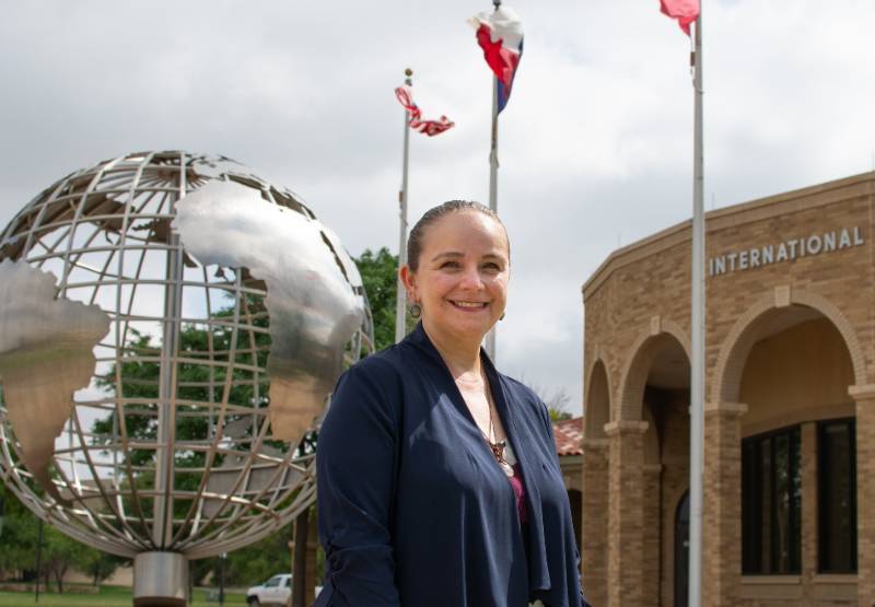Dr. Elizabeth Trejos-Castillo