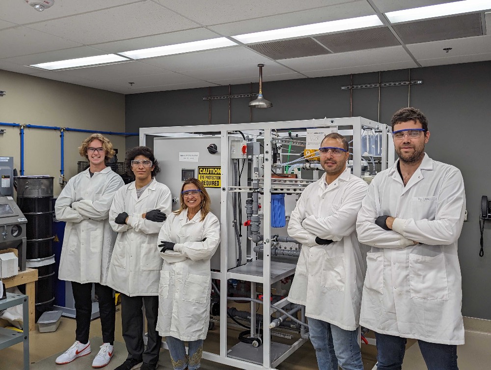 Researchers and students of CETI-LAB standing in one of their labs