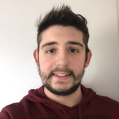 Vinícius Toth gave a complete presentation on how to master the SAT. A headshot of Vinícius Toth