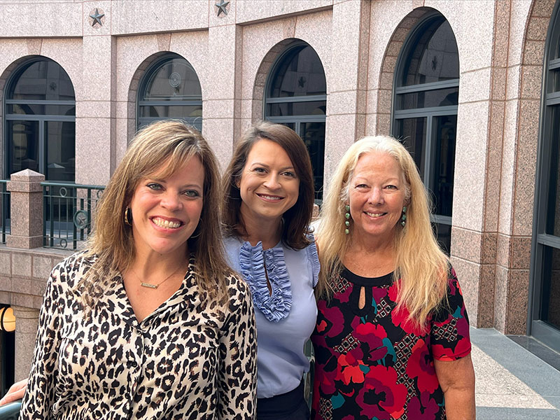 Brooke Longbrake, Linsey Yost and Lisa Leach