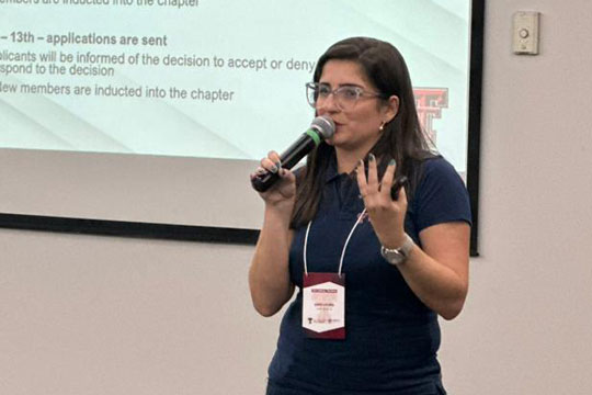 Gabriela Barros, International Education Coordinator for Liberty Education, facilitates the training for teachers, advisers and other support team members.