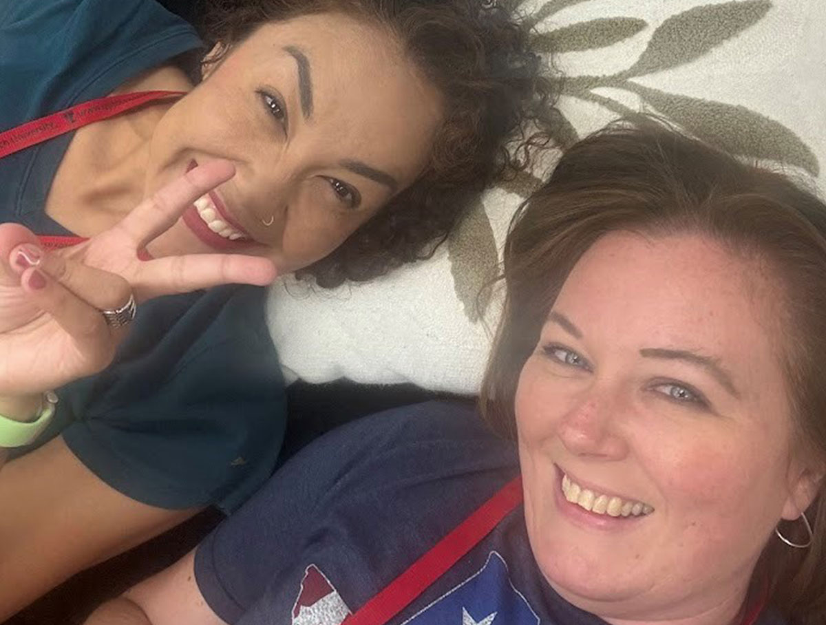 Group leaders Temy Placedes dos Santos and Jenny Harris take time out for a selfie.