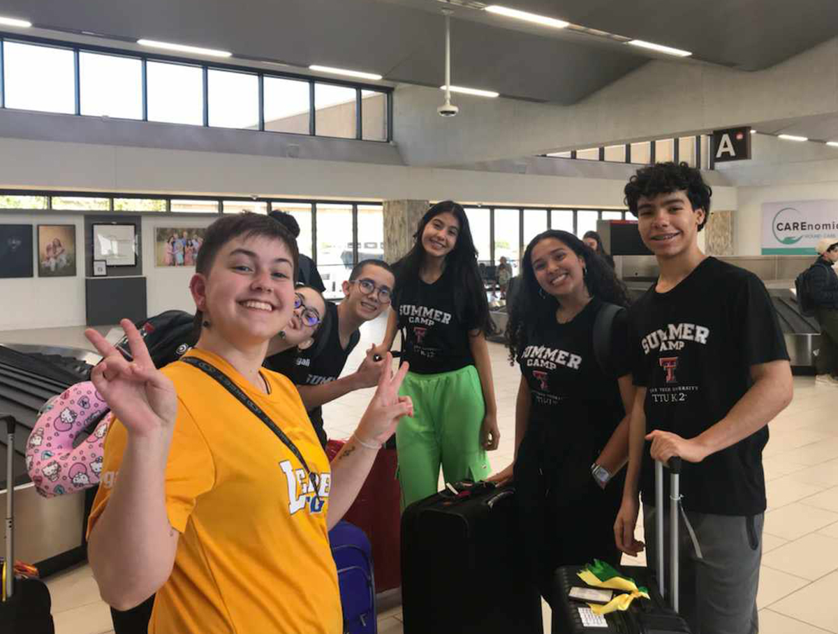 Brazil students arrive at the Lubbock airport.