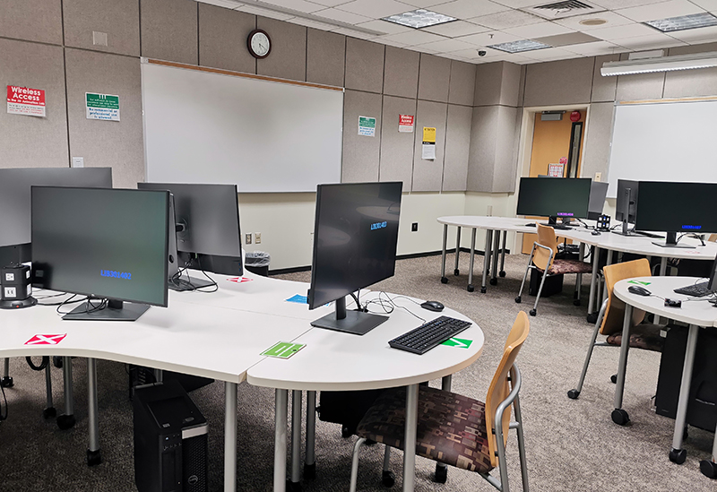 3D animation lab with a group of work stations