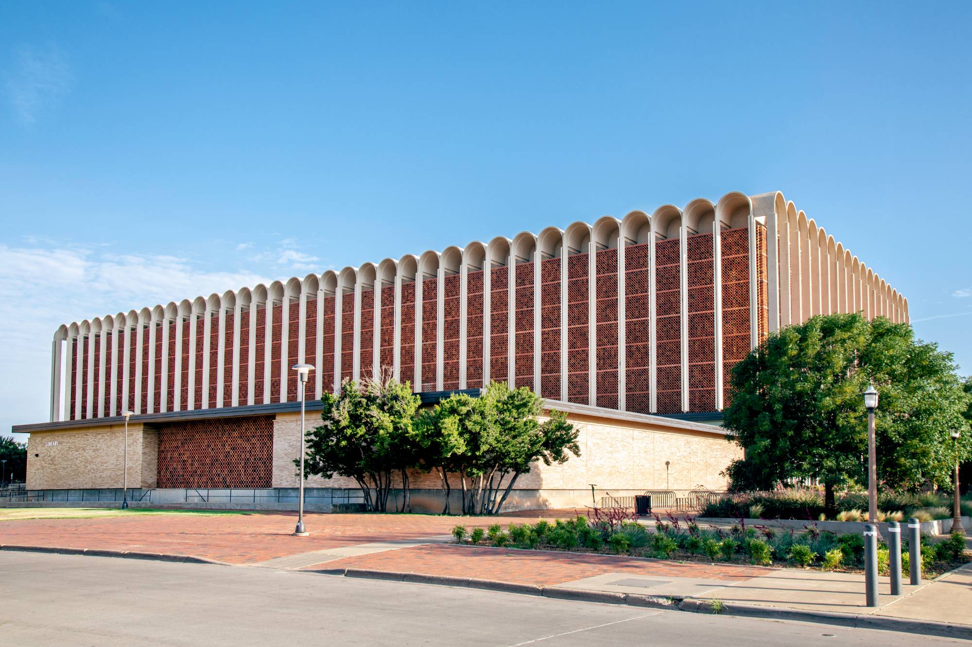 Exterior of the Library from the parking lot by the SUB