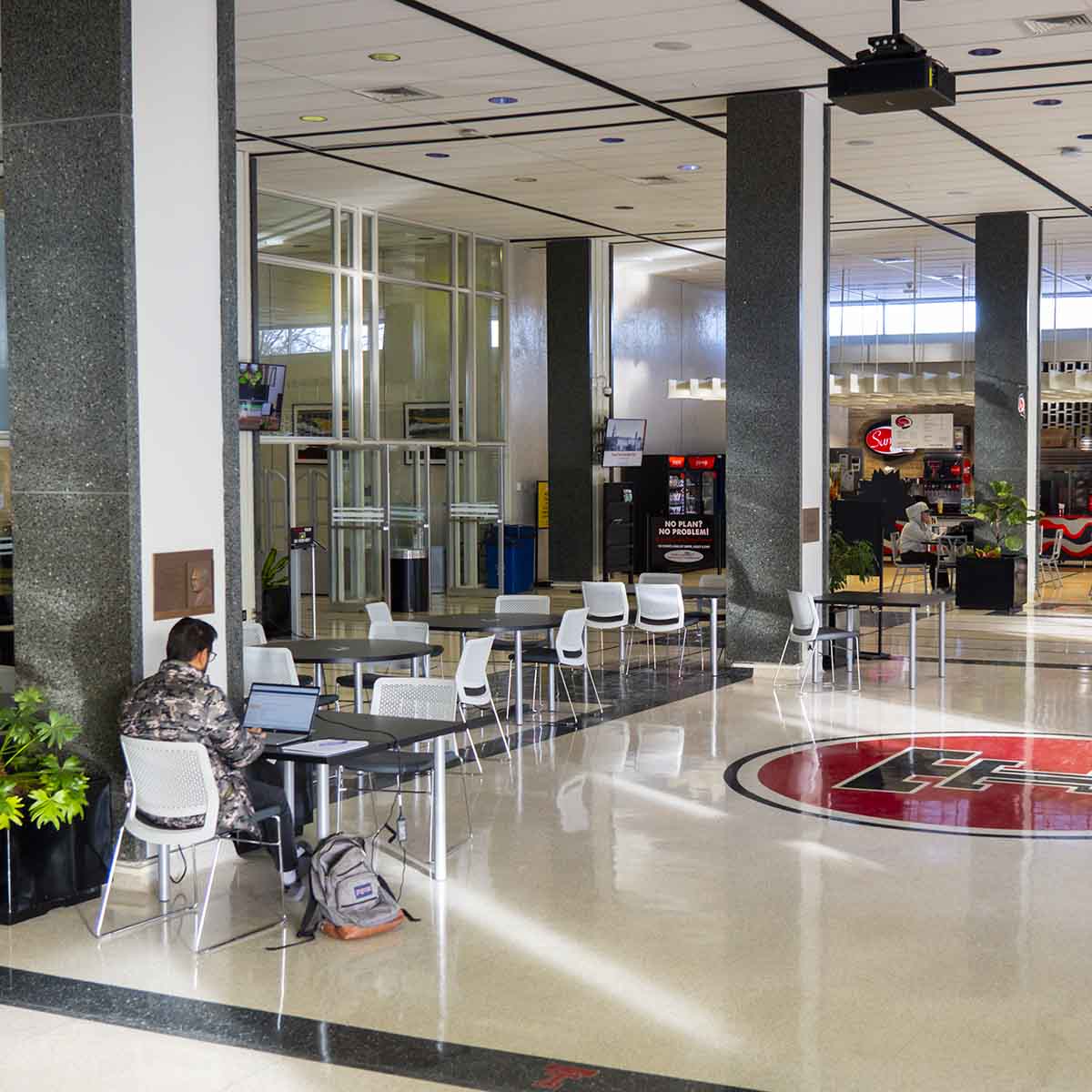 <br /><strong>Library expands hours</strong><p>Croslin now open 24/5</p>