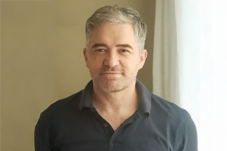 Portrait of Dr. Erhan Guler