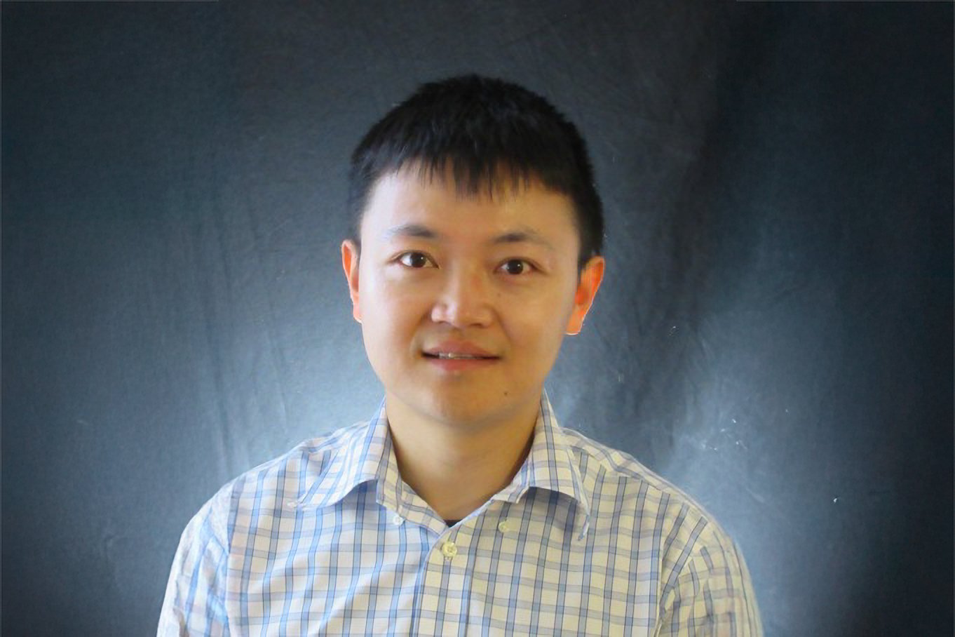Portrait of Dr. Wei Guo