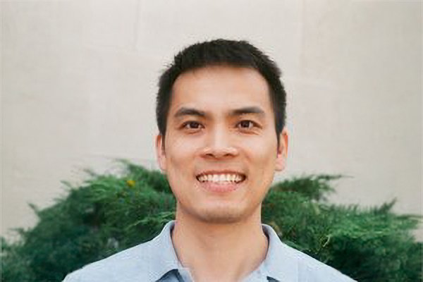 Portrait of Dr. Yifan Wang