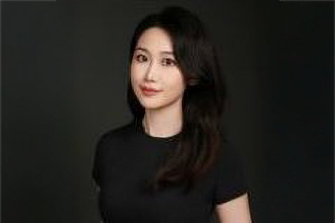 Portrait of Dr. Yanni Zeng