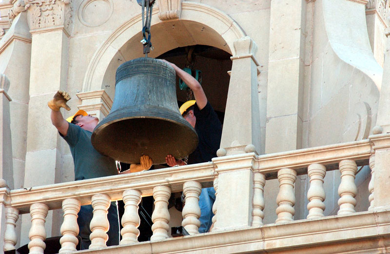 Bourdon Hanging in 2005