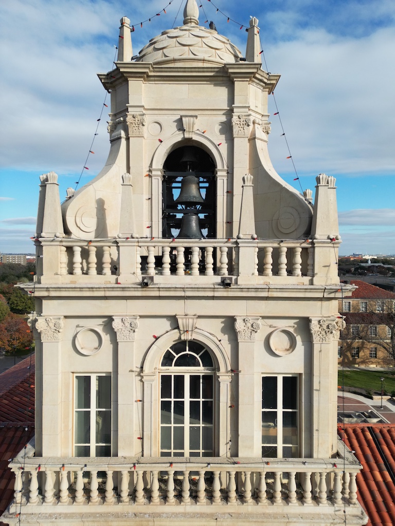 Carillon West View